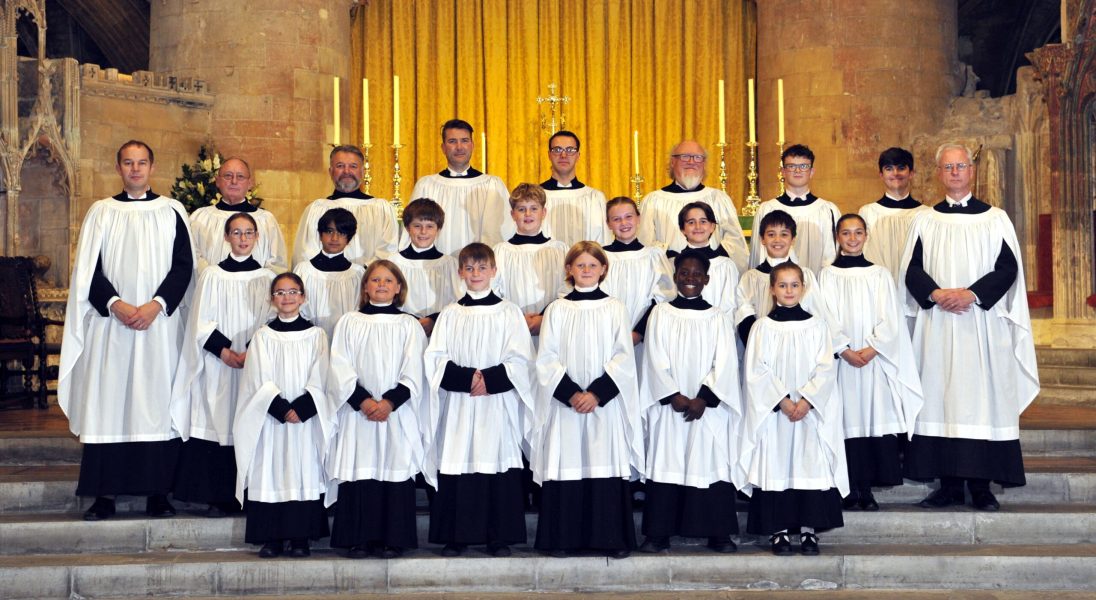 Dean Close Prep choir Schola Cantorum at Tewkesbury Abbey

Picture by Mikal Ludlow Photography
tel; 07855177205
18-9-25